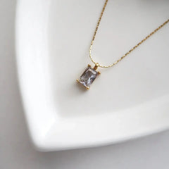 Elle Emerald Gem Necklace